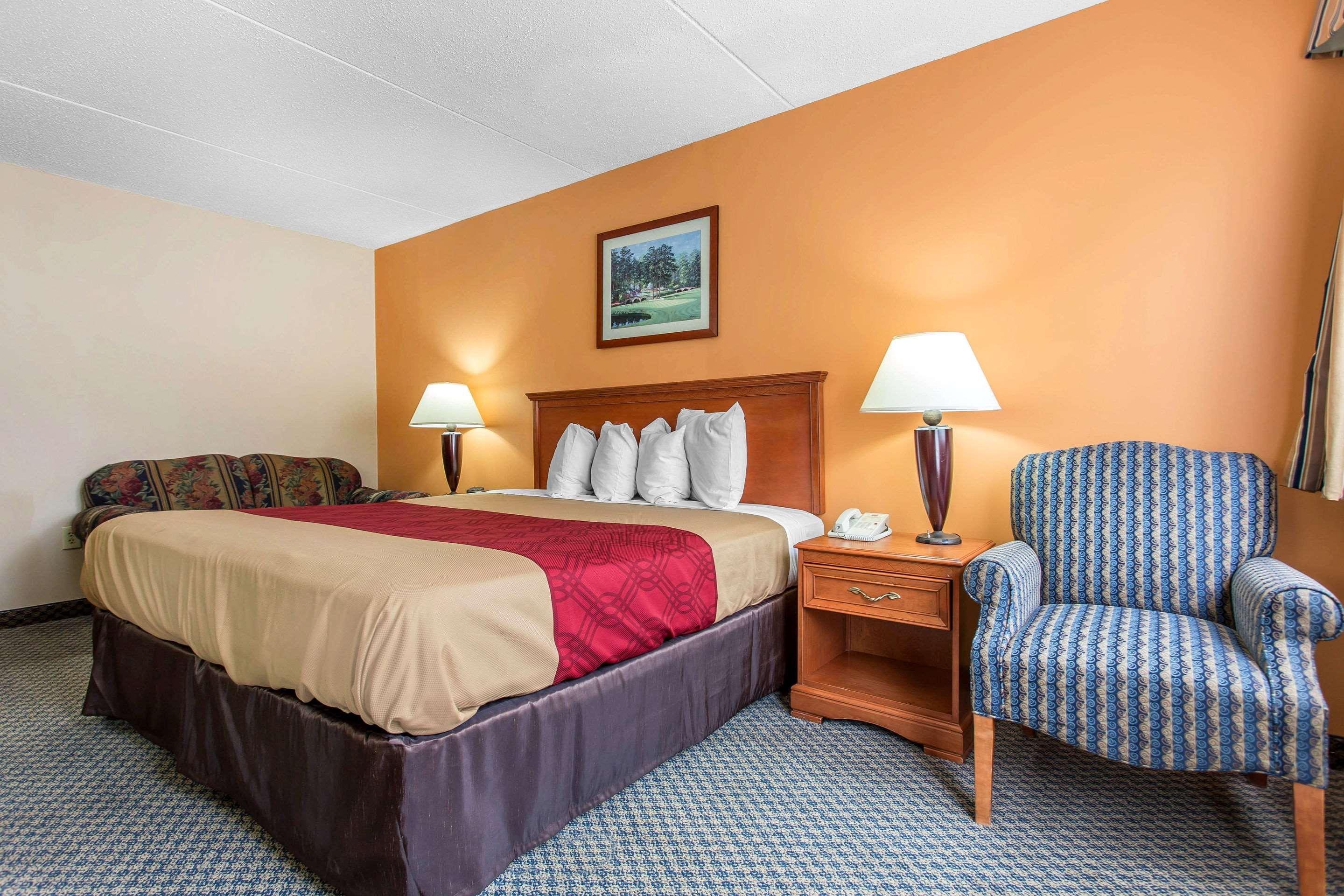 Econo Lodge & Suites Southern Pines Exterior foto