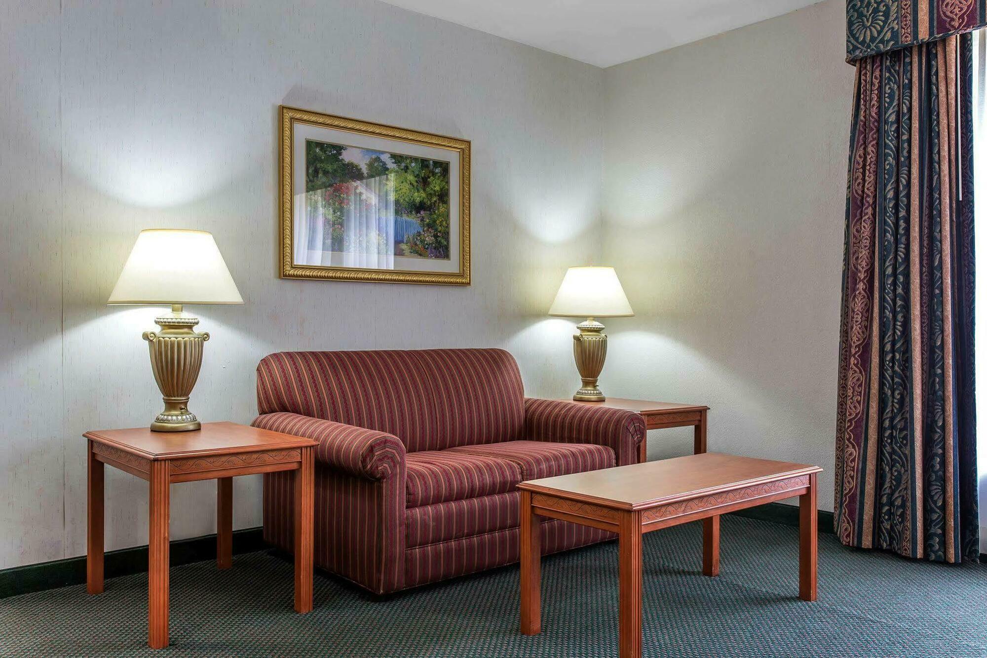 Econo Lodge & Suites Southern Pines Exterior foto